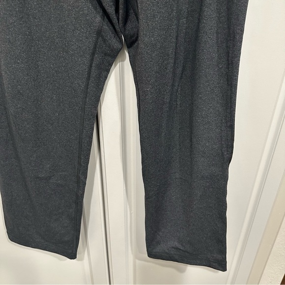 Lululemon Kung Fu Pants - Picture 5 of 8